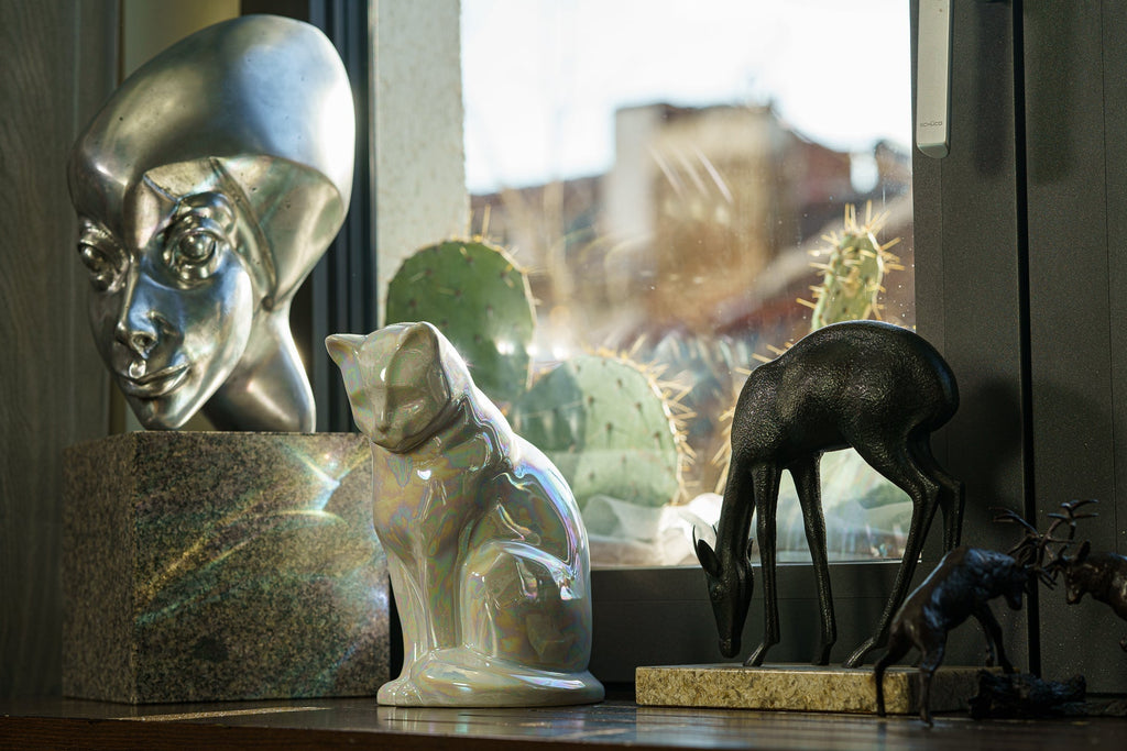 L’Arte delle Urne Funerarie Fatte a Mano: Ciò che le Rende Uniche