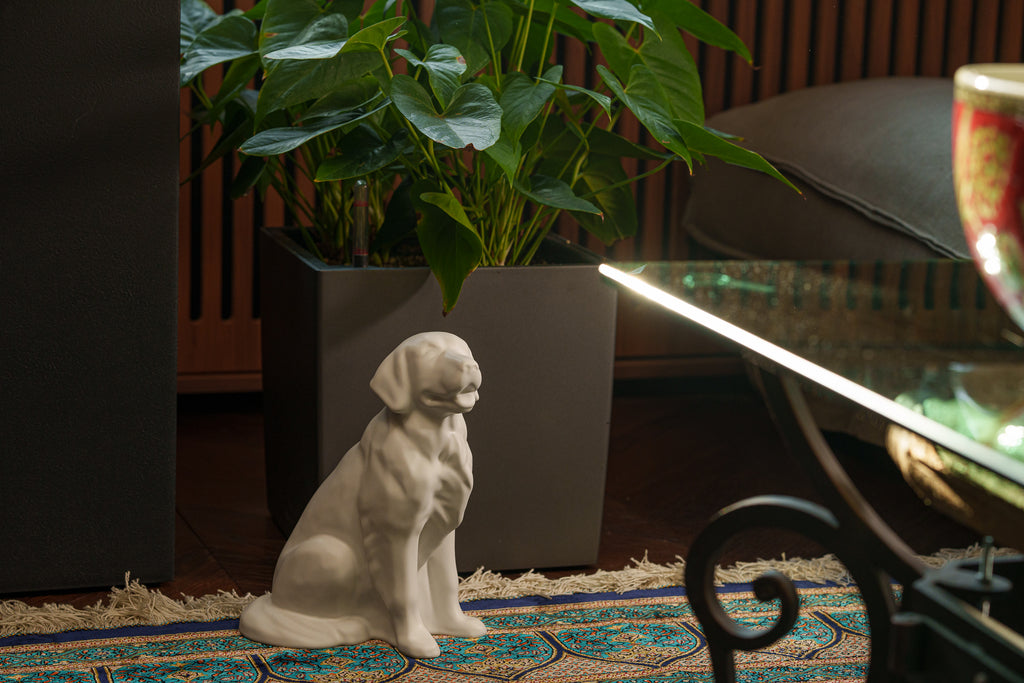 GoldenRetrieverPetUrn.PetMemorialUrn