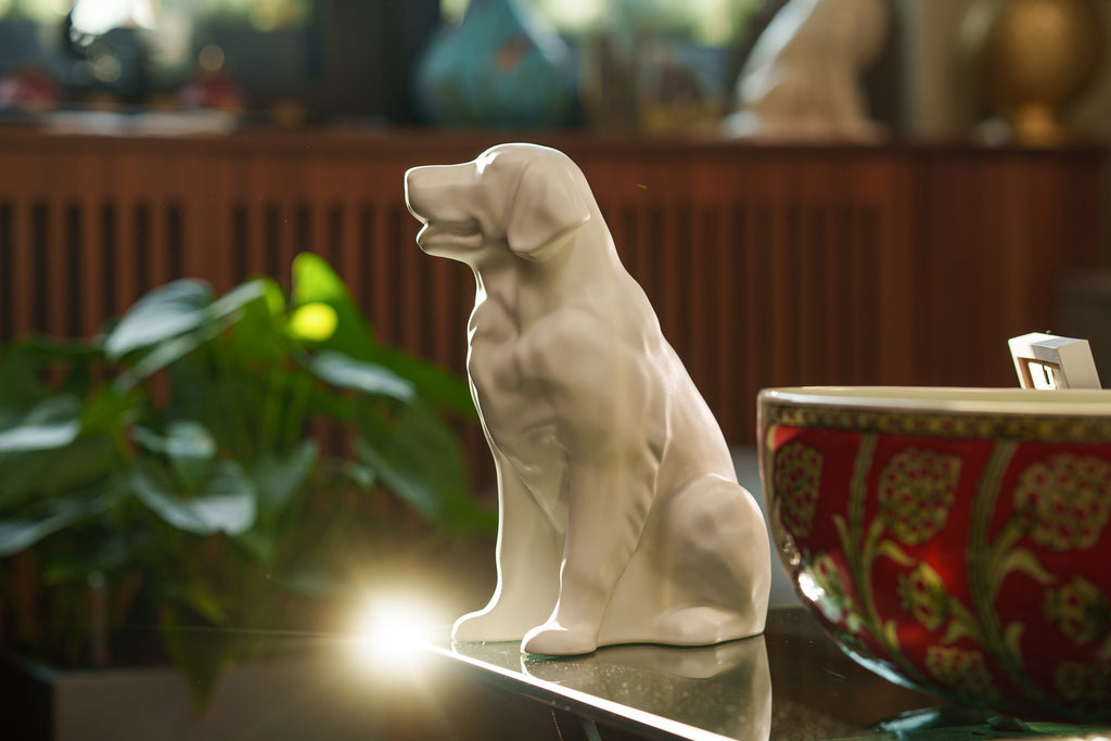 GoldenRetrieverPetUrn.PetMemorialUrn