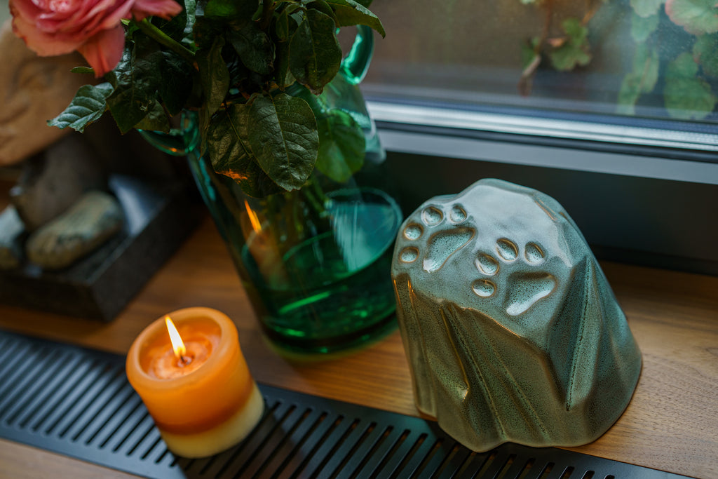 Paw Print Urna per Ceneri Animali - Verde Olio Melange | Ceramica | Artigianale