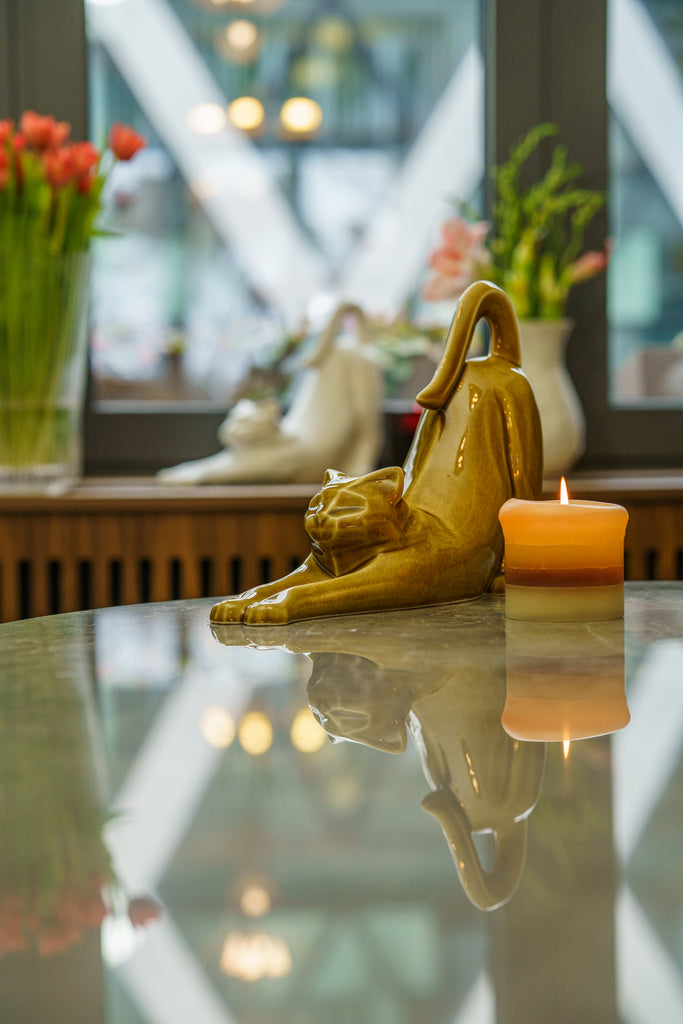 Urna Cremazione per Ceneri Gatti "Grace" - Sabbia Scura | Ceramica