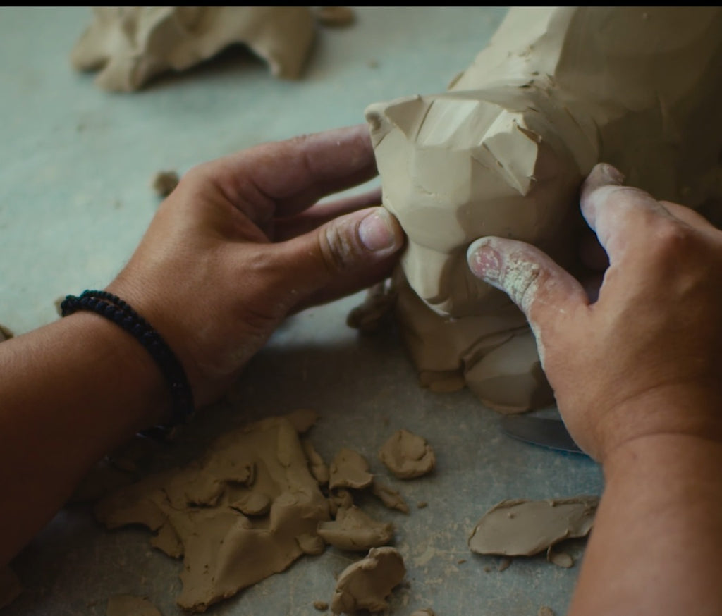 FATTO A MANO IN EUROPA. CERTIFICATO ISO ZAmpa Angelo Urn